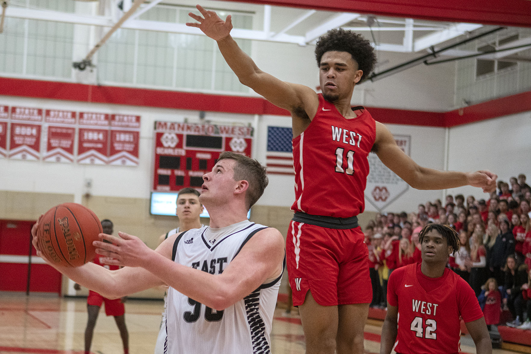 East vs West BBball 5